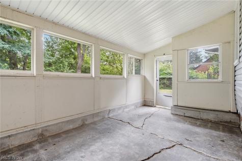 10602 Windham Road Parma OH 44130