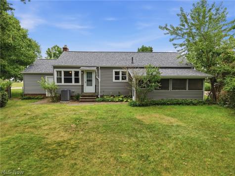 10602 Windham Road Parma OH 44130