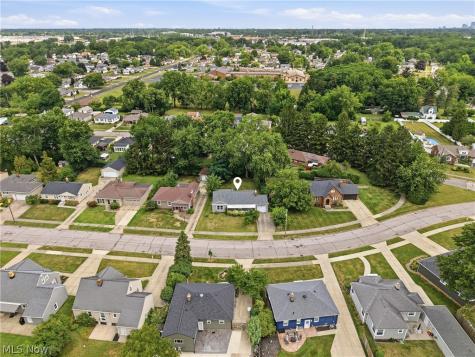 10602 Windham Road Parma OH 44130