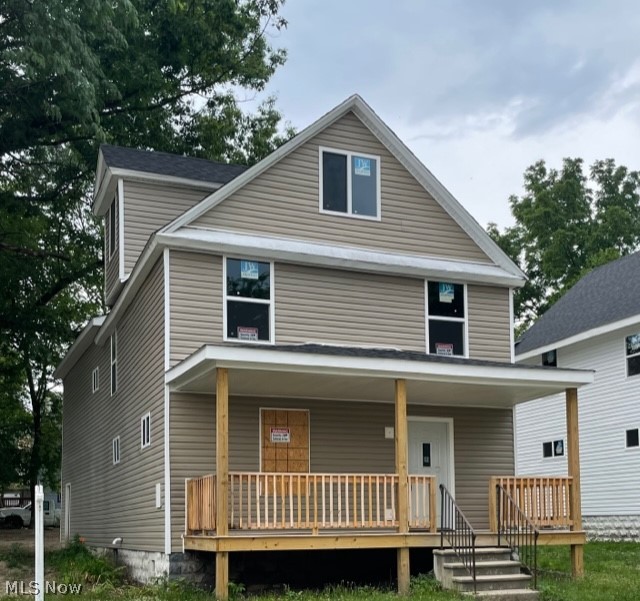 678 Moon Street Akron OH 44307