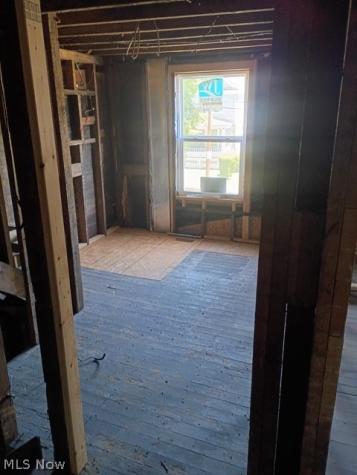 678 Moon Street Akron OH 44307