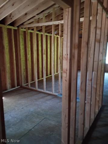 678 Moon Street Akron OH 44307