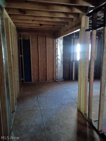 678 Moon Street Akron OH 44307