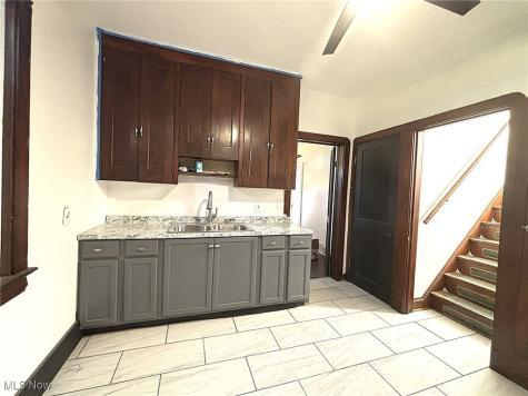 5103 Hamm Avenue Cleveland OH 44127