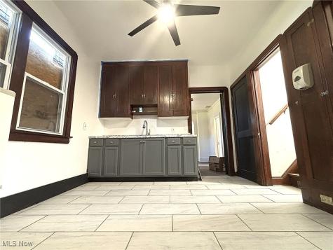 5103 Hamm Avenue Cleveland OH 44127