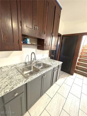 5103 Hamm Avenue Cleveland OH 44127