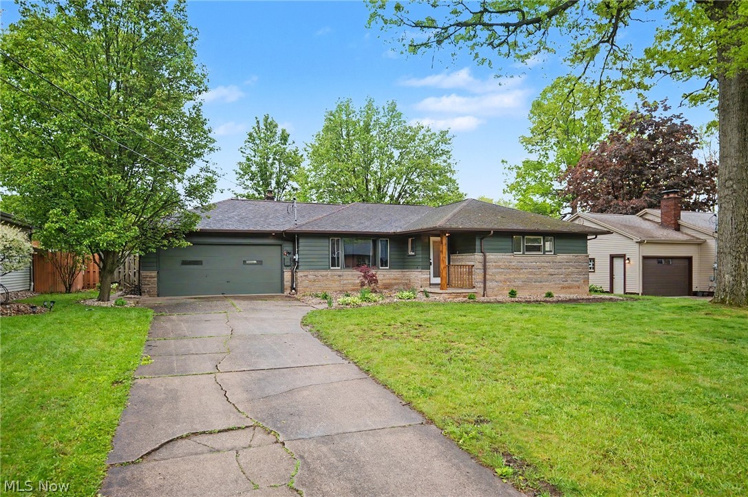1619 N Carnegie Avenue Niles OH 44446
