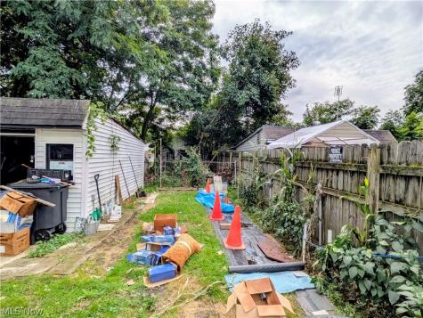 7117 Camden Avenue Cleveland OH 44102