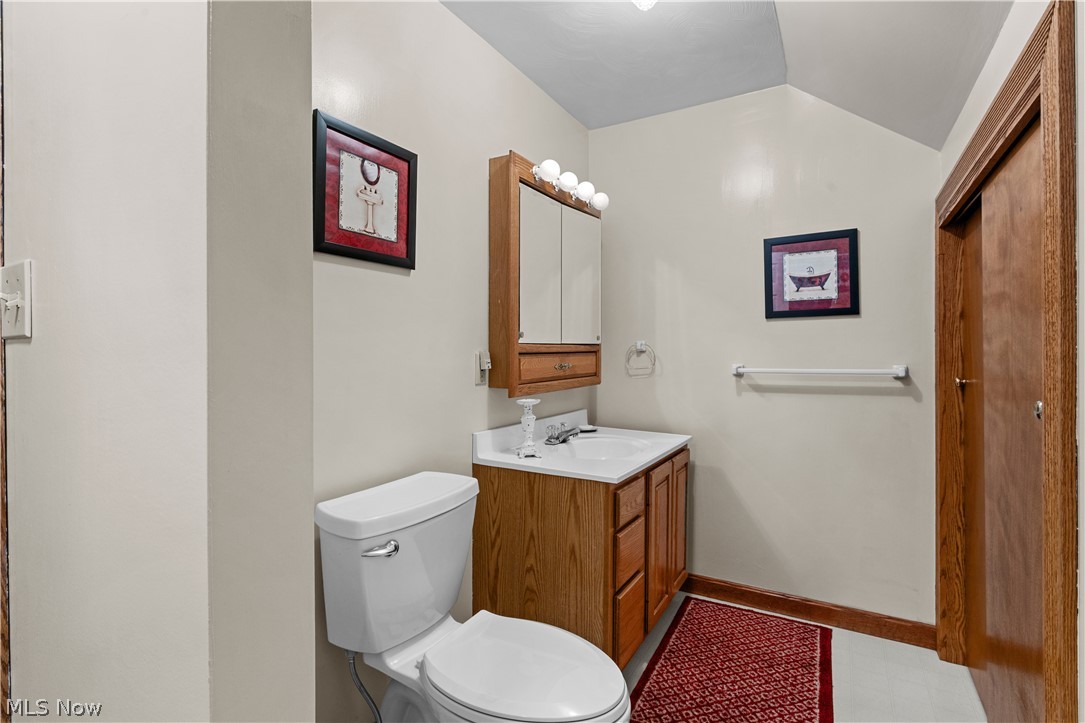 12210 Township Road 166 Bloomingdale OH 43910