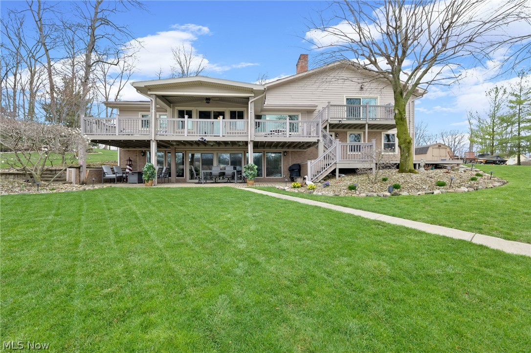 703 Holiday Drive Willard OH 44890