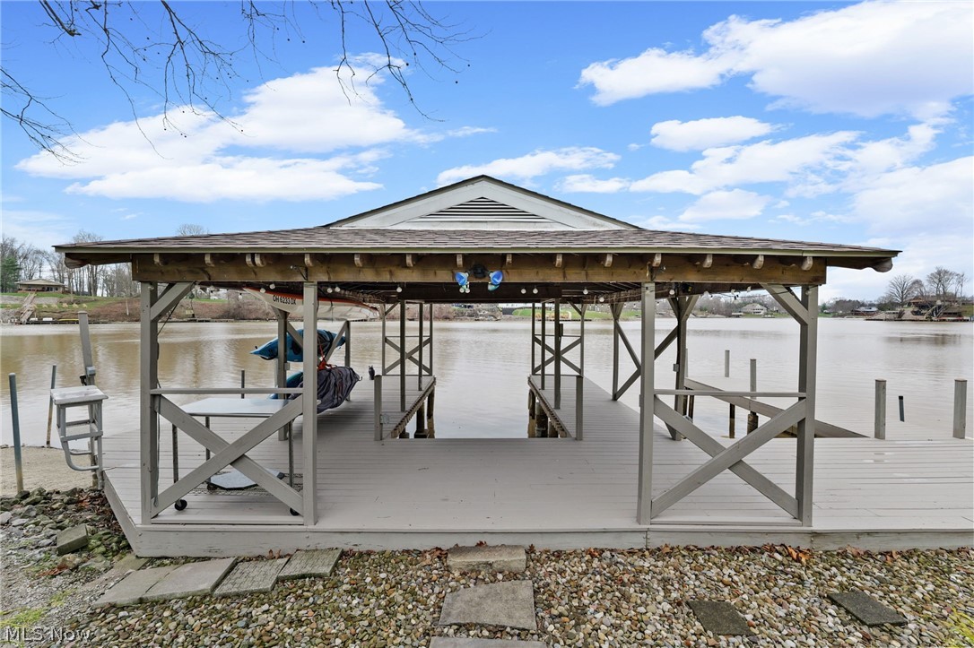 703 Holiday Drive Willard OH 44890