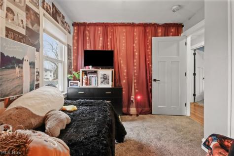 291 Malacca Street Akron OH 44305