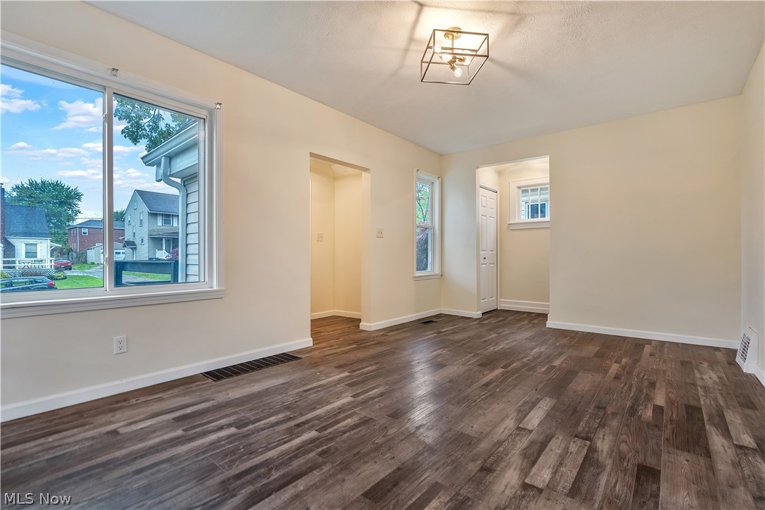 1419 22nd Street NE Canton OH 44714