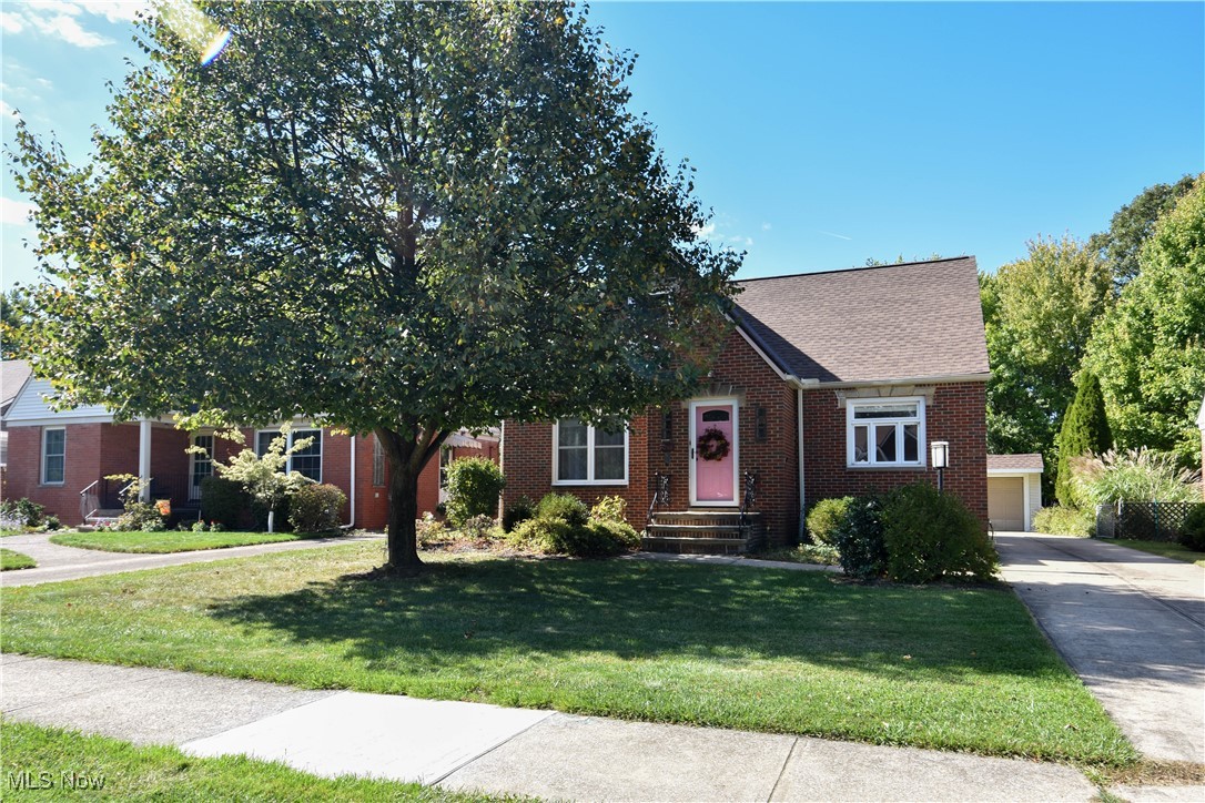 Fairview Park OH, 4298 W 215th Street