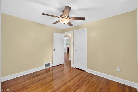 1731 Broad Boulevard Cuyahoga Falls OH 44223