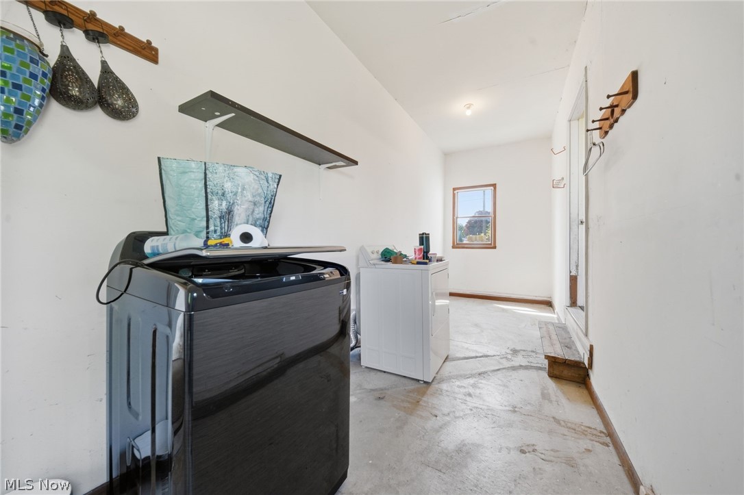 614 Whitney Road Conneaut OH 44030