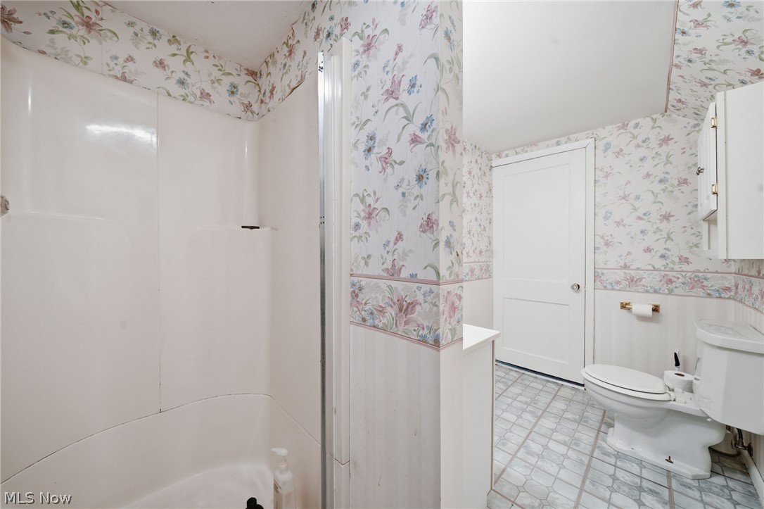 614 Whitney Road Conneaut OH 44030