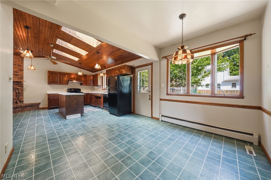 614 Whitney Road Conneaut OH 44030