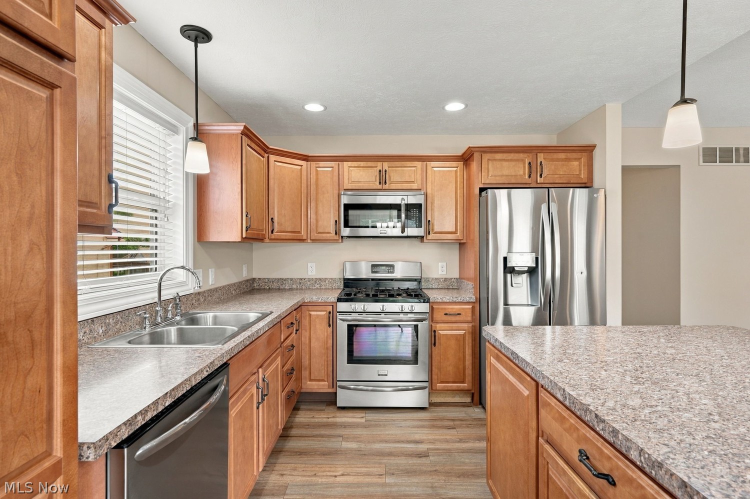 950 Cabot Drive Canal Fulton OH 44614