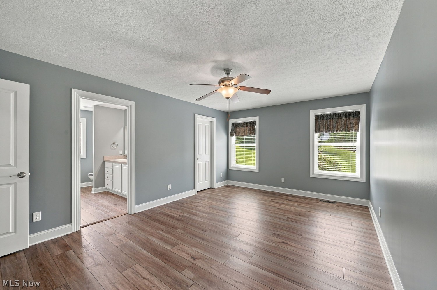 950 Cabot Drive Canal Fulton OH 44614
