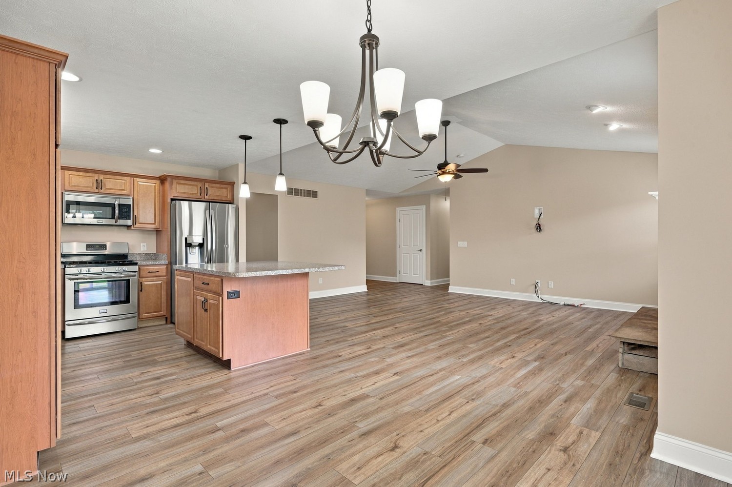 950 Cabot Drive Canal Fulton OH 44614