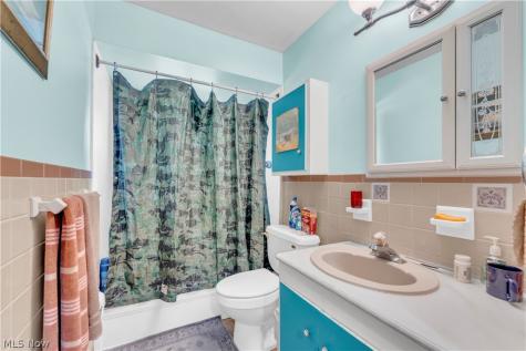 9560 Reichert Road Parma OH 44130