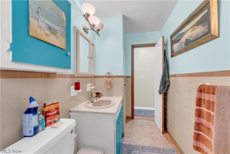 9560 Reichert Road Parma OH 44130