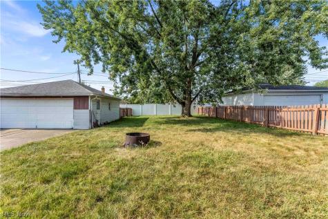 9560 Reichert Road Parma OH 44130