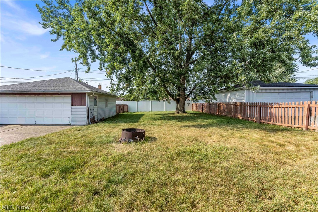 9560 Reichert Road Parma OH 44130