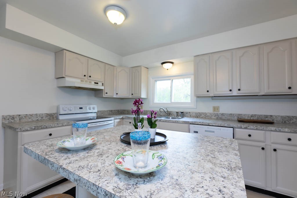 13047 Forest Road Burton OH 44021