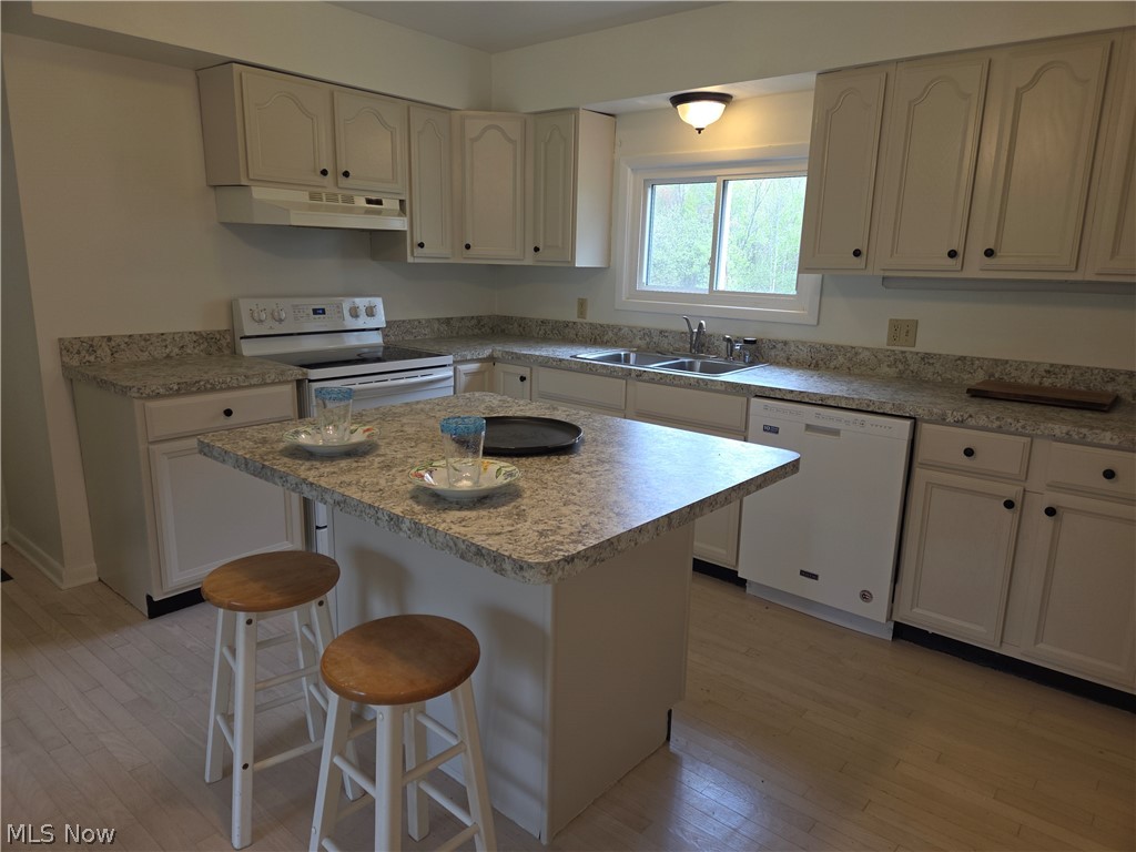 13047 Forest Road Burton OH 44021