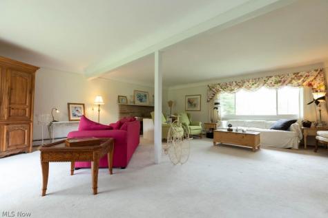 13047 Forest Road Burton OH 44021