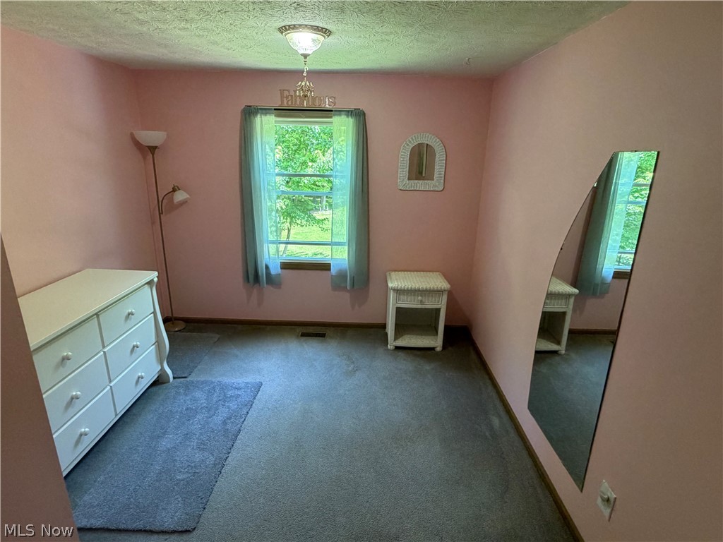15025 Crestwood Drive Middlefield OH 44062