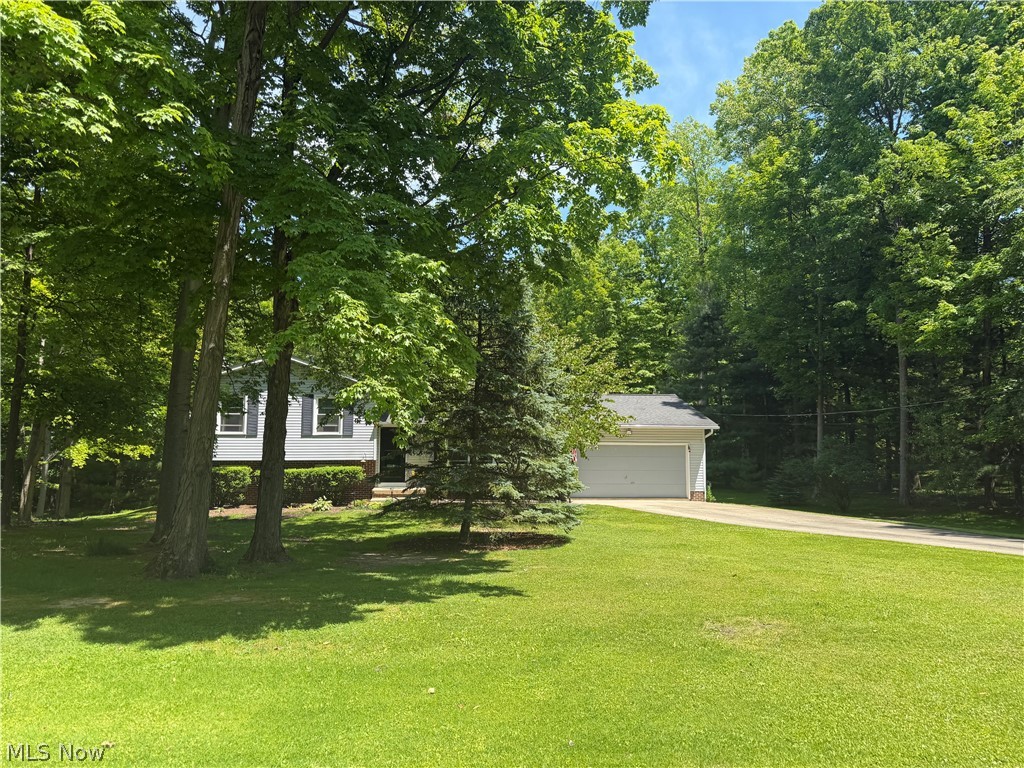 15025 Crestwood Drive Middlefield OH 44062