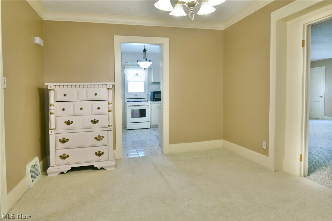360 Fairmount Avenue NE Warren OH 44483