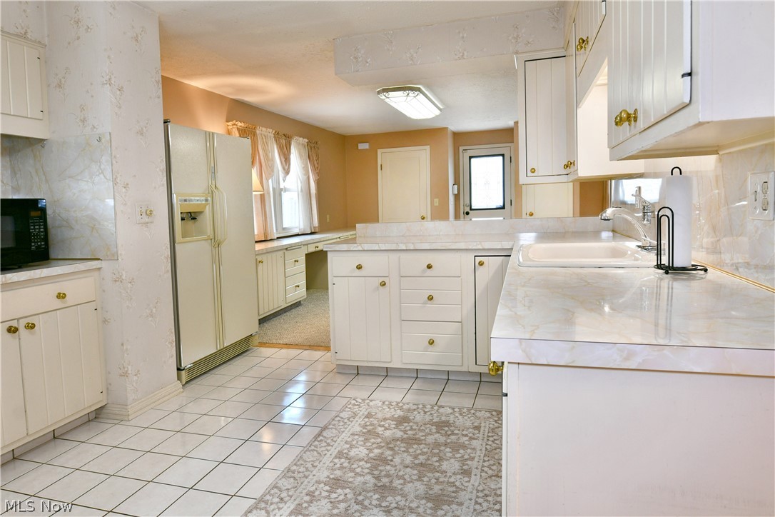 360 Fairmount Avenue NE Warren OH 44483