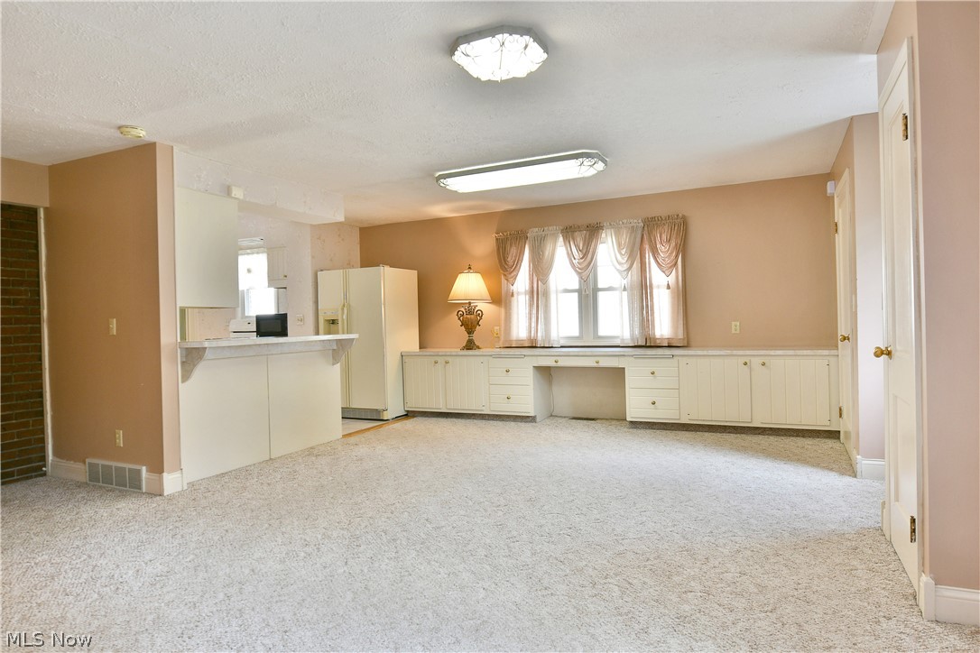 360 Fairmount Avenue NE Warren OH 44483