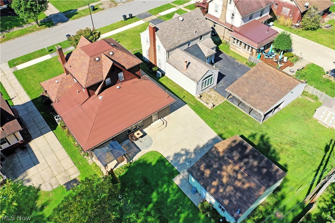 360 Fairmount Avenue NE Warren OH 44483