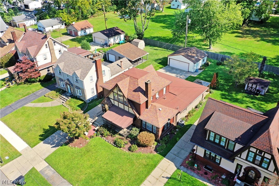 360 Fairmount Avenue NE Warren OH 44483