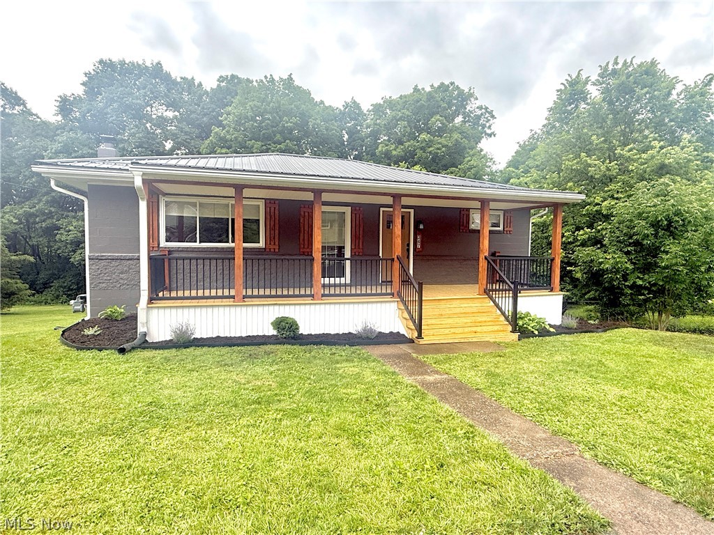 347 Patton Avenue Wintersville OH 43953