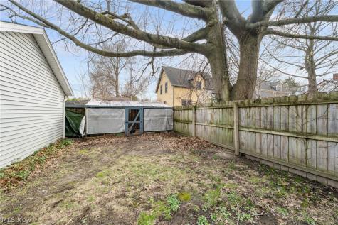 1916 W 44th Street Cleveland OH 44113