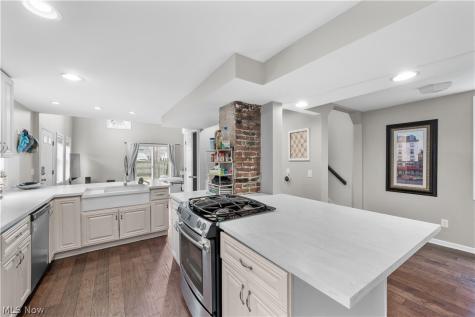 1916 W 44th Street Cleveland OH 44113