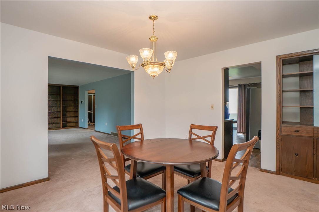 326 Airport Road NW Warren OH 44481