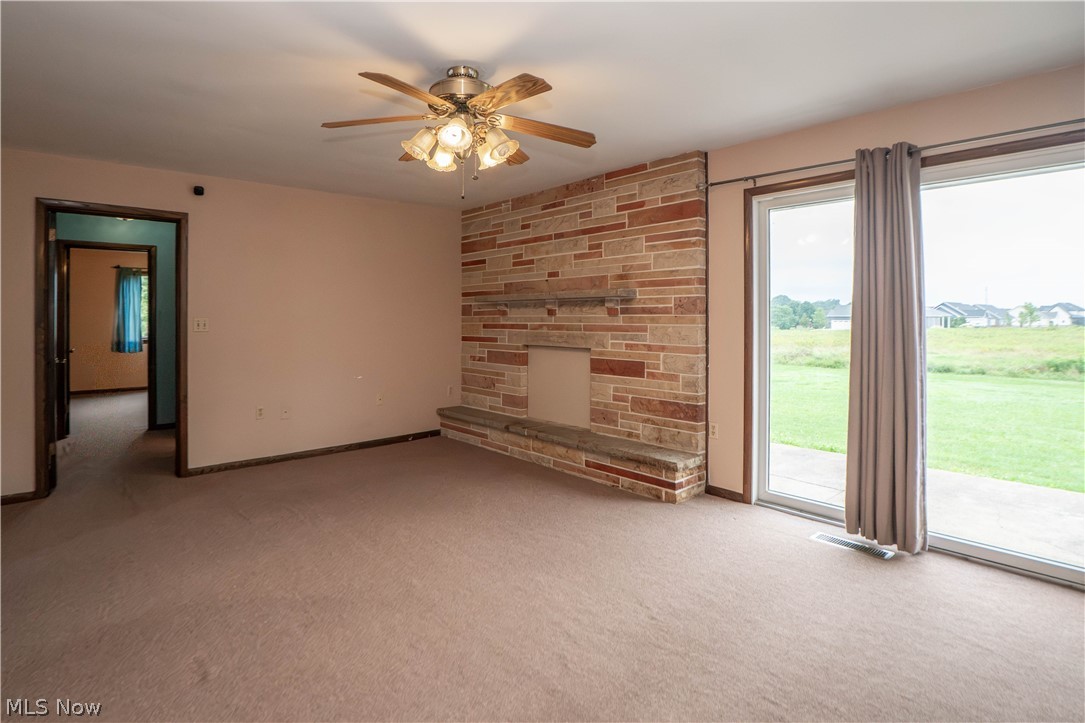 326 Airport Road NW Warren OH 44481