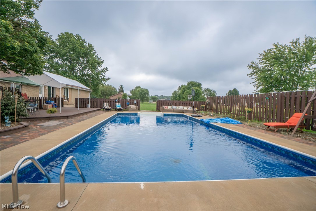 326 Airport Road NW Warren OH 44481