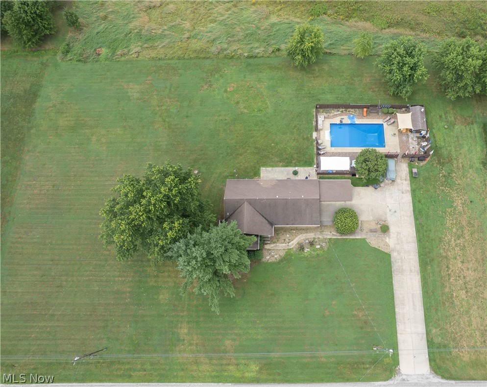 326 Airport Road NW Warren OH 44481