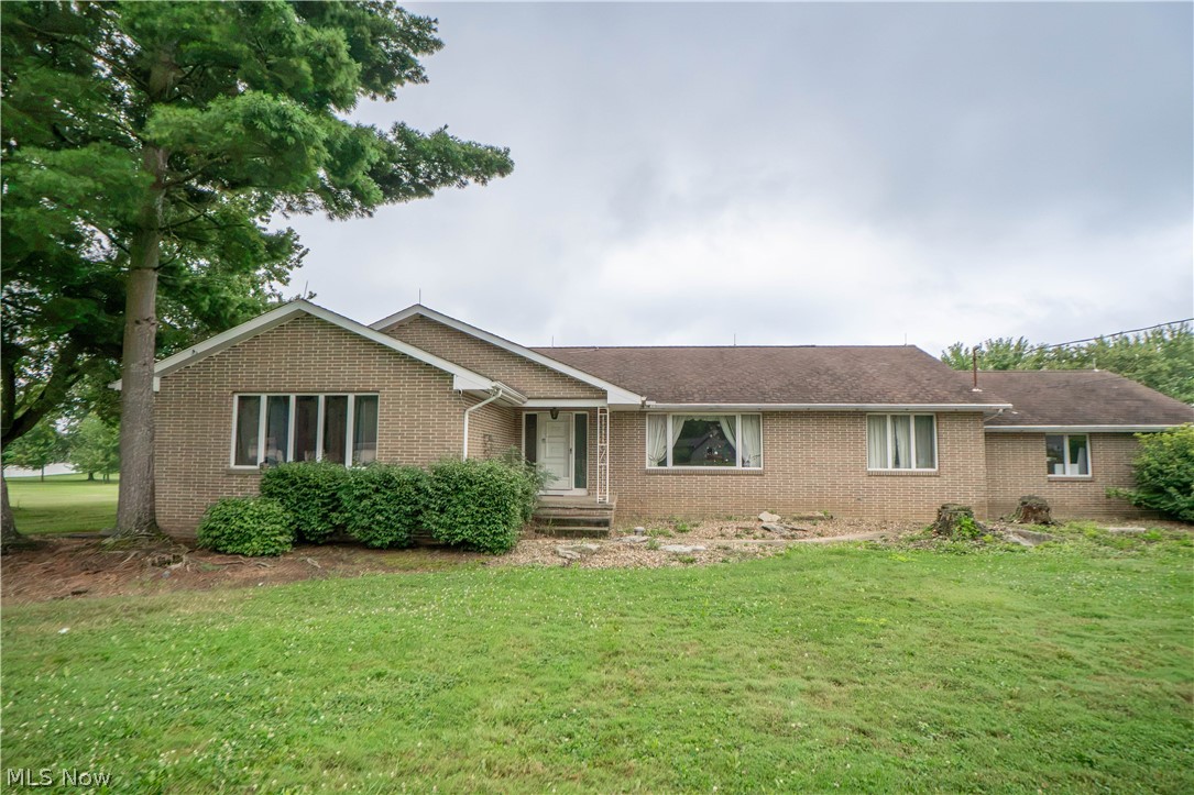 326 Airport Road NW Warren OH 44481