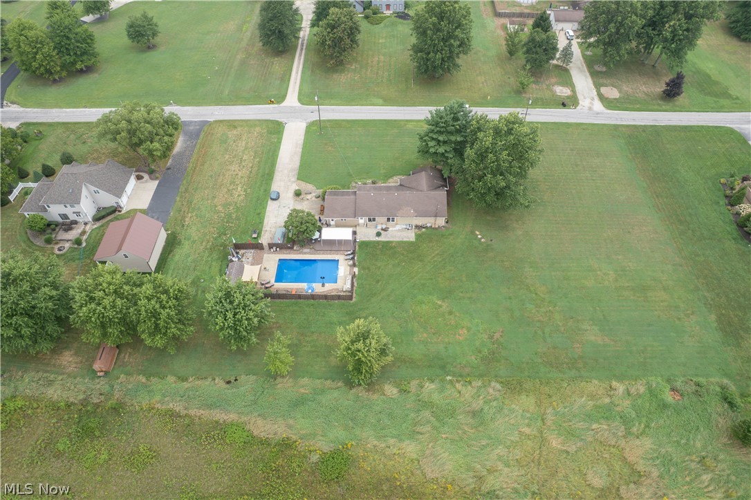326 Airport Road NW Warren OH 44481