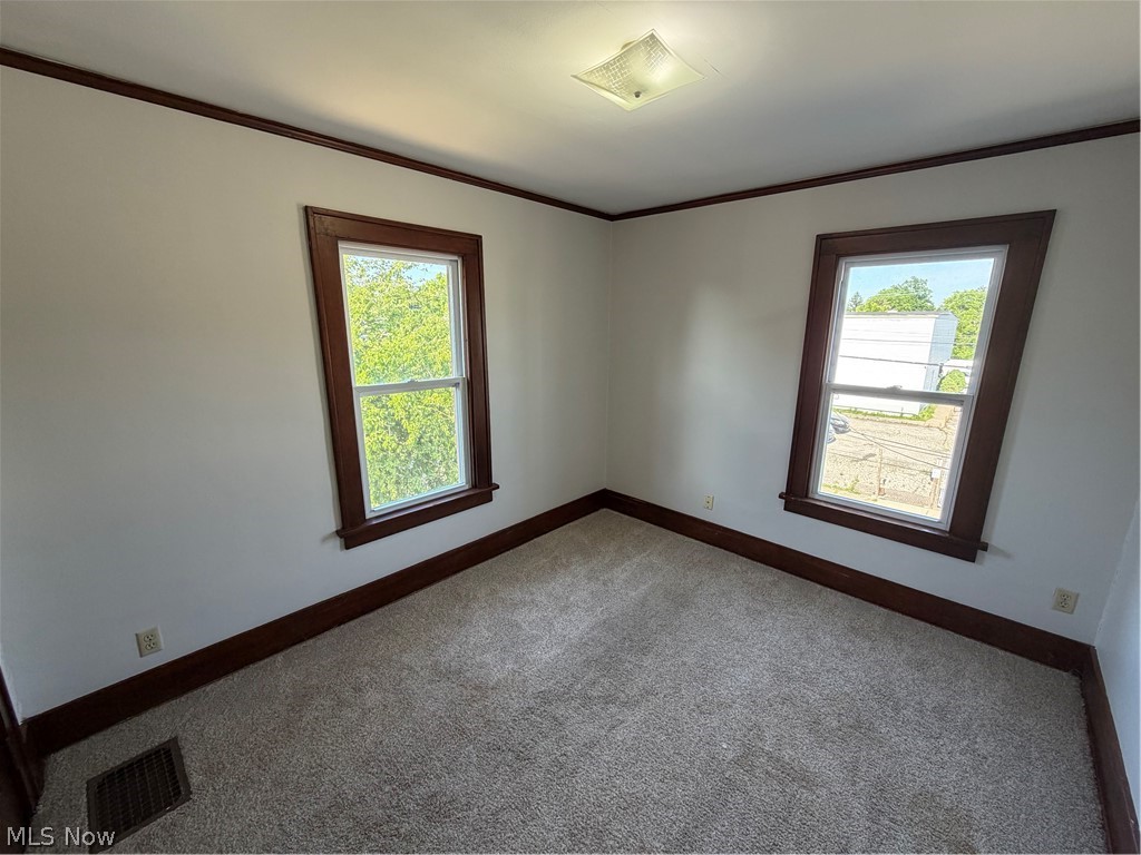383 E Tallmadge Avenue Akron OH 44310