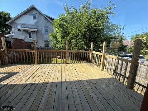 383 E Tallmadge Avenue Akron OH 44310